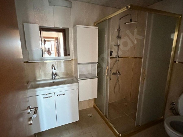 ACİL! FEVZİÇAKMAKTA 3 CEPHELİ 145 m² 3+1 DAİRE - Görsel 24