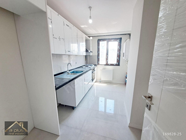 YAVUZTÜRK MAHALLESİNDE BUTİK SİTE İÇERSİNDE 4+1 SIFIR DAİRE - Görsel 13