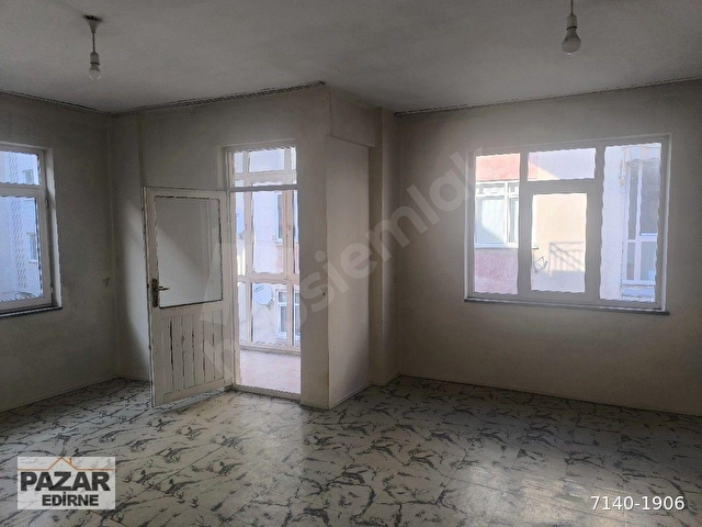 EDİRNE MERKEZ,TAŞLIKTA,AYRI MUTFAKLI,ÇİFT KAPALI BALKONLU,FERAH VE AYDINLIK DAİRE. - Görsel 12