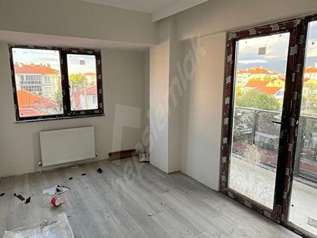 SÜMER MAHALLESİNDE 1+1 SATILIK SIFIR DAİRE - Görsel 6