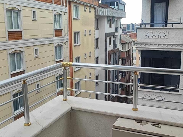 SİYAVUŞPAŞADA 2015 YILI YAPIMI ASANSÖRLÜ 1.KAT 85M2 2+1 - Görsel 5