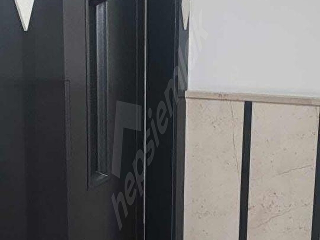 SİYAVUŞPAŞADA 2015 YILI YAPIMI ASANSÖRLÜ 1.KAT 85M2 2+1 - Görsel 12
