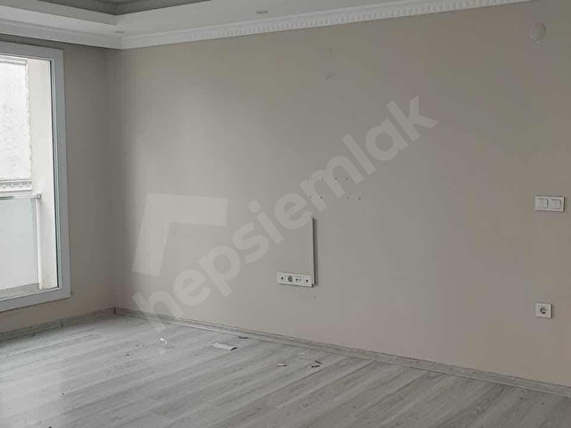 SİYAVUŞPAŞADA 2015 YILI YAPIMI ASANSÖRLÜ 1.KAT 85M2 2+1 - Görsel 6