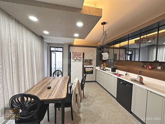 NATOYOLU CADDE YAKININDA 3 CEPHELİ FULL YAPILI 4+1 SATILIK DAİRE - Görsel 2