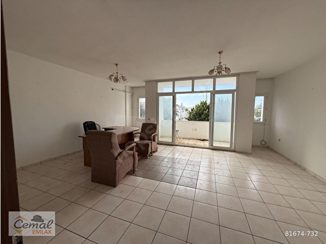 Bodrum Turgutreis Merkez Migros Market Üstü 4+1 Kiralık Ofis veya Ev - Görsel 17