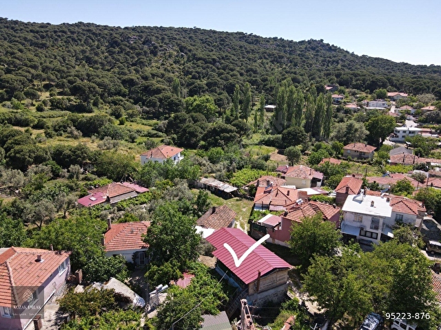 Bergama Kozak Okçular Taş Yapı Köy Evi Satılık