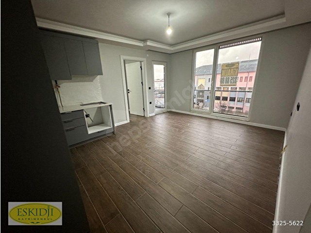 ESKİDJİde İZMİT MERKEZDE YENİ BİNADA BULVAR CEPHELİ SATILIK HOME OFİS - Görsel 11