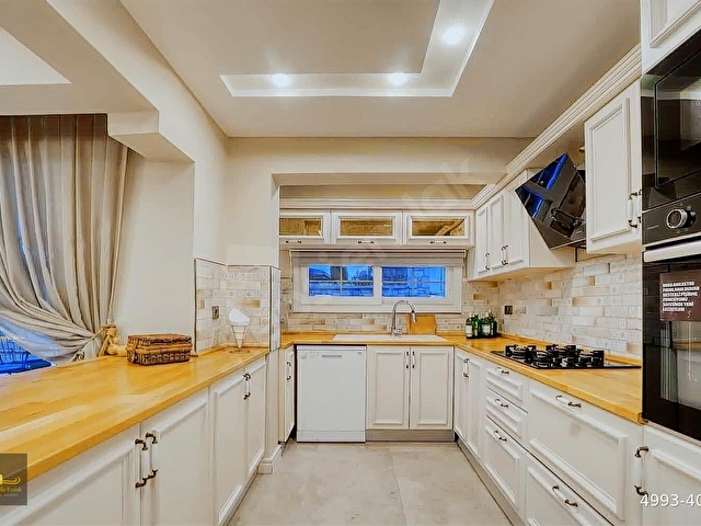 İzmir Çeşme Alaçatı Satılık Villa 4+1 Müstakil Havuzlu - Görsel 16
