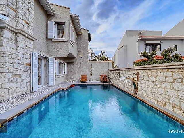 İzmir Çeşme Alaçatı Satılık Villa 4+1 Müstakil Havuzlu - Görsel 9