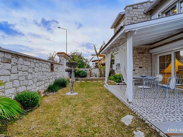İzmir Çeşme Alaçatı Satılık Villa 4+1 Müstakil Havuzlu - Görsel 11