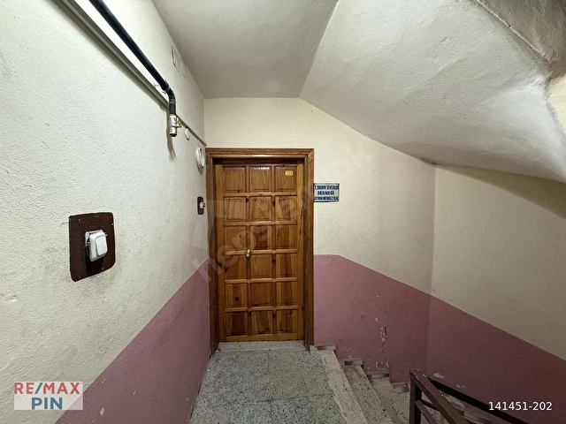 RE/MAX PİNDEN ADNAN MENDERES BULVARINA YAKIN FIRSAT 4+1 DAİRE - Görsel 4