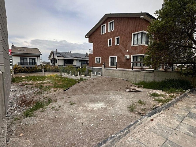 İNCEK TEK YAPIDA PRESTİJLİ KONUMDA 345 M² VİLLA ARSASI - Görsel 9