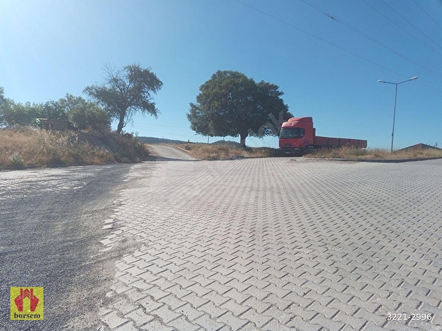 Konut imarlı arsa