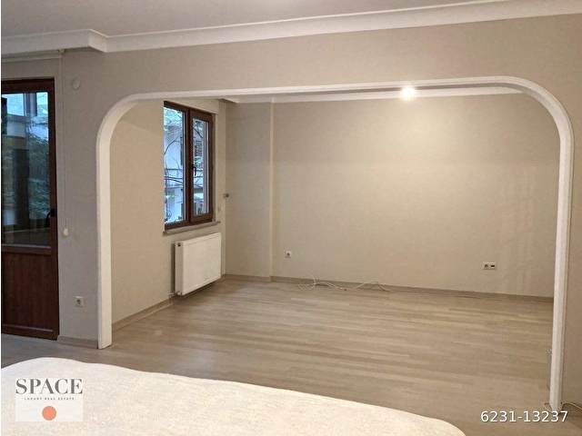 Teşvikiye Orhan Ersek Sokak'ta Genç Binada Satılık Daire