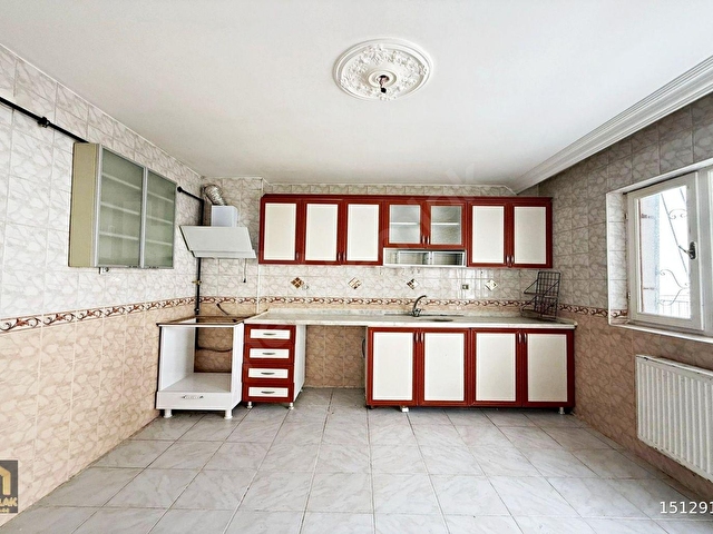 MİRDEN SEYİTLER CADDE ÜZERİ 3+1 KENDİNE AİT TERASLI 130M2 DAİRE - Görsel 23