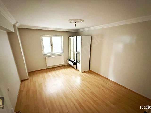 MİRDEN SEYİTLER CADDE ÜZERİ 3+1 KENDİNE AİT TERASLI 130M2 DAİRE - Görsel 5