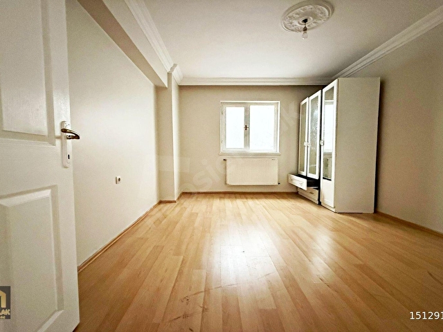 MİRDEN SEYİTLER CADDE ÜZERİ 3+1 KENDİNE AİT TERASLI 130M2 DAİRE - Görsel 3