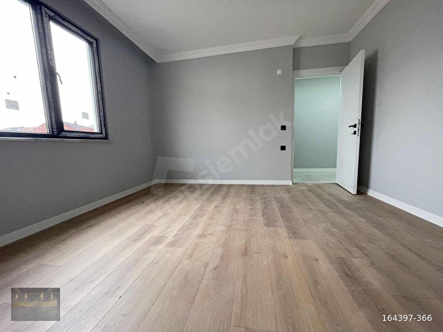 TUZLA CAD. ÖN CEPHE ASANSÖRLÜ AVANTAJLI KONUM ARAKAT 2+1 DAİRE - Görsel 8