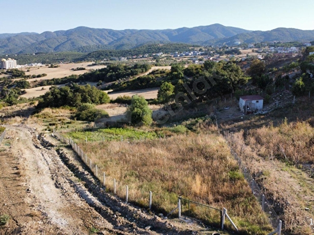 GAZİ EMLAKAkköyde 436 m2 İmarlı MANZARALI Yerleşimde TAKAS - Görsel 6