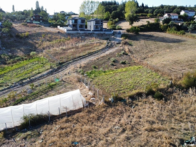 GAZİ EMLAKAkköyde 436 m2 İmarlı MANZARALI Yerleşimde TAKAS - Görsel 3
