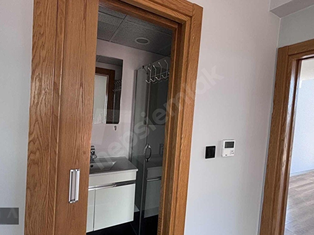 FORUM AVM İÇİNDE KORU MANZARALI ÜMSANDA KİRALIK LOFT DAİRE - Görsel 12