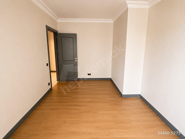 KADIKÖY BAĞDAT CADDESİNDE 4+1 SATILIK DAİRE TROYKADAN - Görsel 18