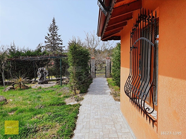 KAZDAĞLARI 1500M2 BAHÇELİ FULL EŞYALI İSKANLI 4+1 MÜSTAKİL VİLLA - Görsel 11