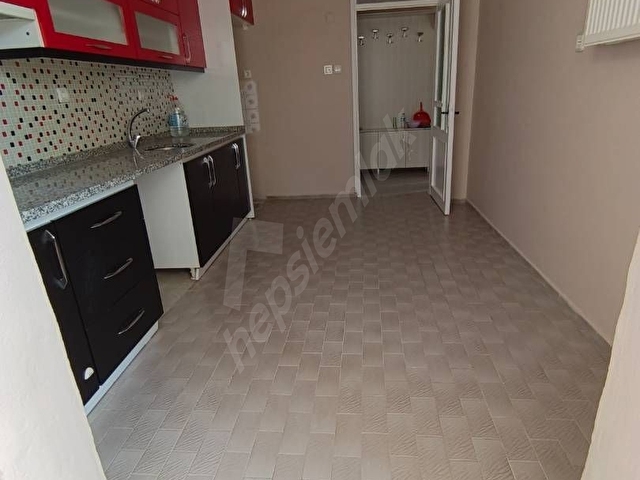 Aile Apartmanında Sahibinden Kiralık Giriş Katı. - Görsel 7