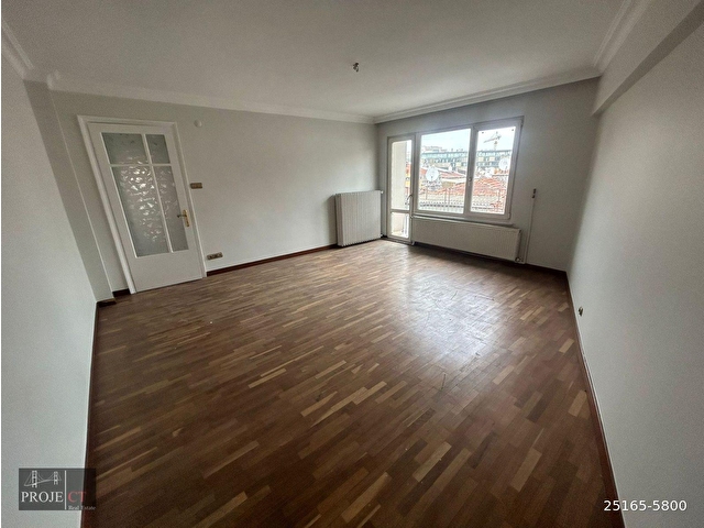 Şişli Sıracevizler Caddesi'nde 3 5+1 Asansörlü Satılık Daire