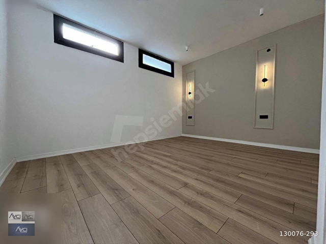 AVCIDAN TAM MÜSTAKİL 300m2 HAVUZLU 5+1 ULTRA LÜX VİLLA - Görsel 18