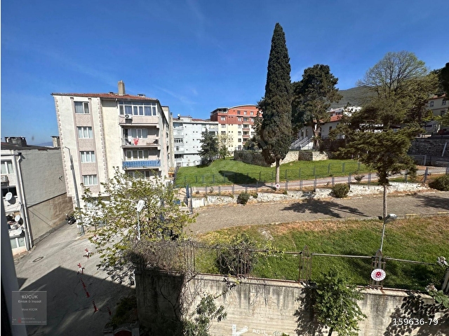 KÜÇÜK EMLAKTAN SATILIK 2+1 ÖNÜ AÇIK ARAKAT DAİRE - Görsel 3