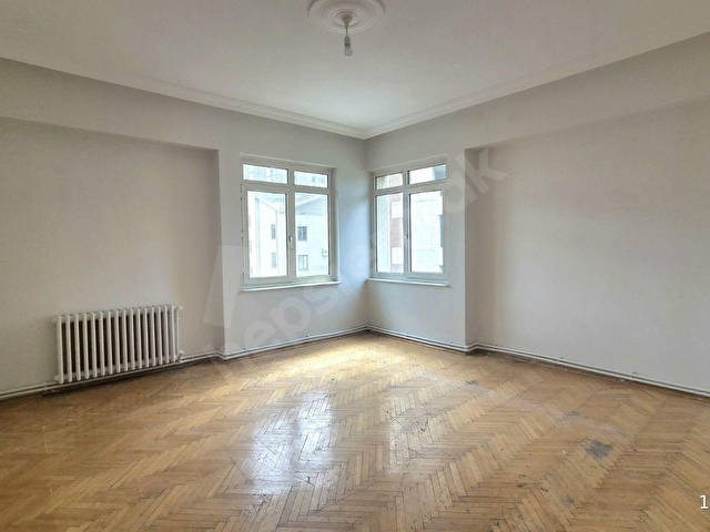 Sahabiye Mahallesinde kiralık 3+1 daire 180 m² - Görsel 13