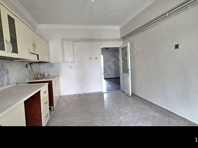 Sahabiye Mahallesinde kiralık 3+1 daire 180 m² - Görsel 8