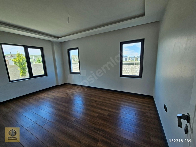 Sarayda 660m2 Arsada Ada Mutfaklı 4+2 Lüks Malikane - Görsel 9
