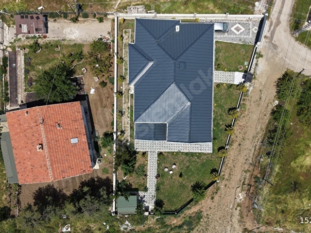 Sarayda 660m2 Arsada Ada Mutfaklı 4+2 Lüks Malikane - Görsel 30