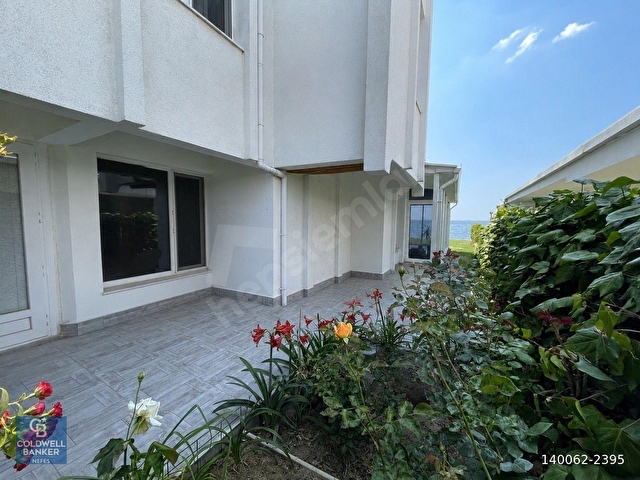 Çanakkale Karanlık Liman Evlerinde Denize Sıfır Satılık Villa ! - Görsel 4