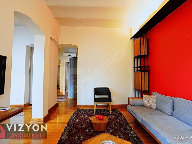 BEYOĞLUNDA ÖZEL TASARIM 2+1 YÜKSEK TAVANLI EŞYALI DAİRE - Görsel 18