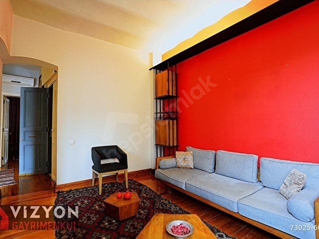BEYOĞLUNDA ÖZEL TASARIM 2+1 YÜKSEK TAVANLI EŞYALI DAİRE - Görsel 3