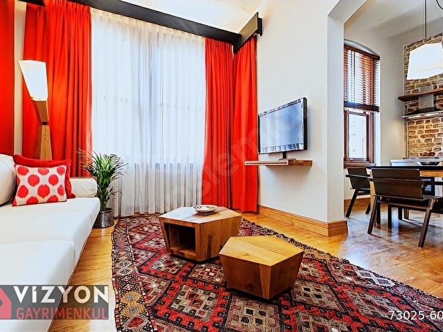 BEYOĞLUNDA ÖZEL TASARIM 2+1 YÜKSEK TAVANLI EŞYALI DAİRE - Görsel 11