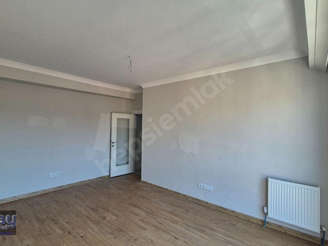 KARTAL DA GÜVENLİKLİ SİTE İÇERİSİNDE İSKANLI SATILIK 2+1 DAİRE - Görsel 6