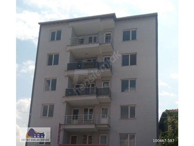 BANAZ 31 AGUSTOS MAH.ŞEHİR MERKEZİNDE 3+1 SATILIK ÇOK GÜZEL DAİRE