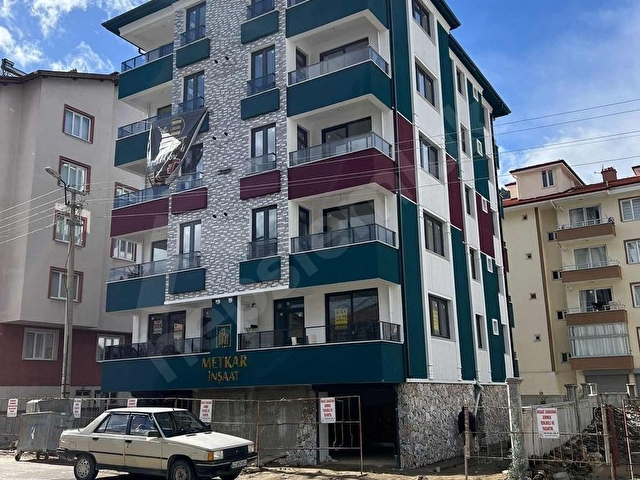 CANCANDAN YARENLER MAH.BULVAR CEPHELİ SIFIR 2+1 DAİRE SATILIK