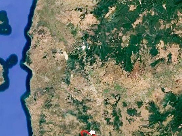ÇANAKKALE/EZİNE DE KÖYÜNE YAKIN YOLU OLAN GÖL MANZARALI 4.200 M2 - Görsel 3