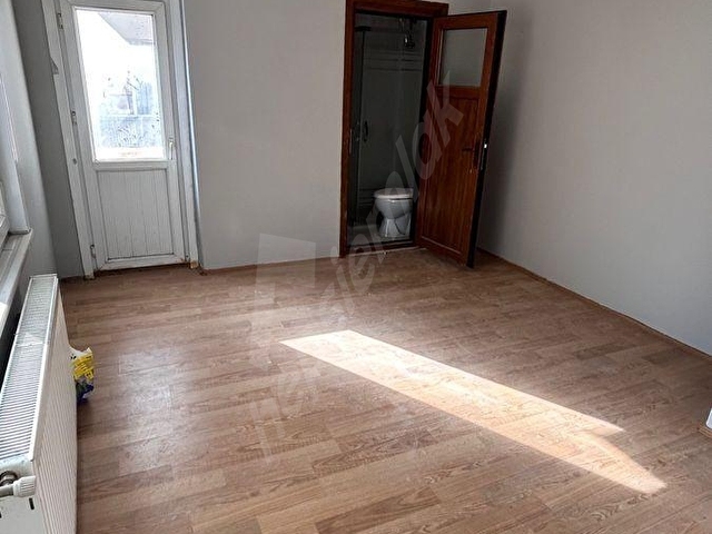 Üsküdar Ferah Mah. Kiralık 3+1 150 m2 Tadilatlı Boyalı Köşe Daire - Görsel 19