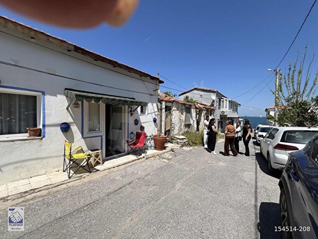 Urla İskelede DENİZE 30 Metre Mesafede Satılık Tek katlı Ev - Görsel 10