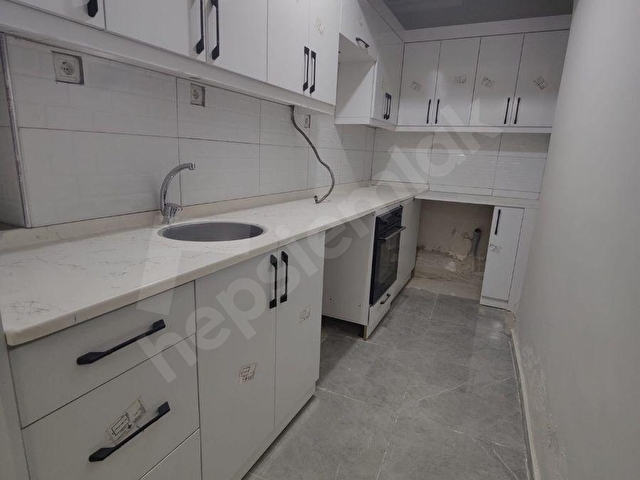 MECİDİYEKÖY GÜLBAĞDA İÇİ YENİLENMİŞ MASRAFSIZ SATILIK 2+1 DAİRE - Görsel 3