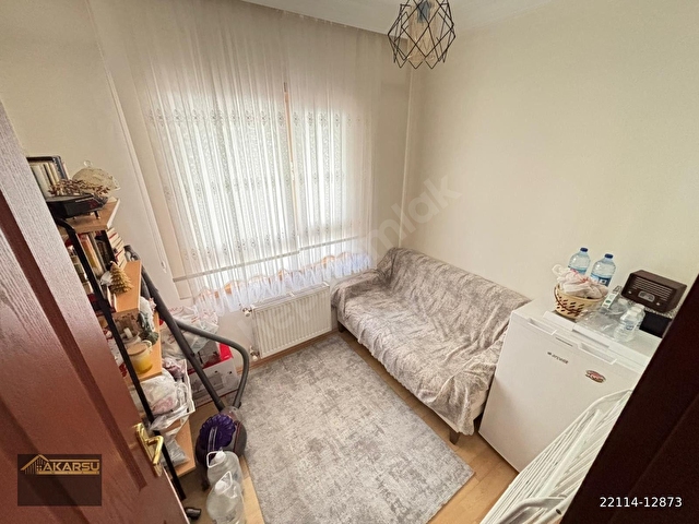 AKARSU EMLAKTAN DİKMEN CAD 2 BİNA MESAFEDE ARAKATTA 3+1 KOMBİLİ ÖN CEPHE ASANSÖRLÜ AÇIK OTOPARKLI - Görsel 7