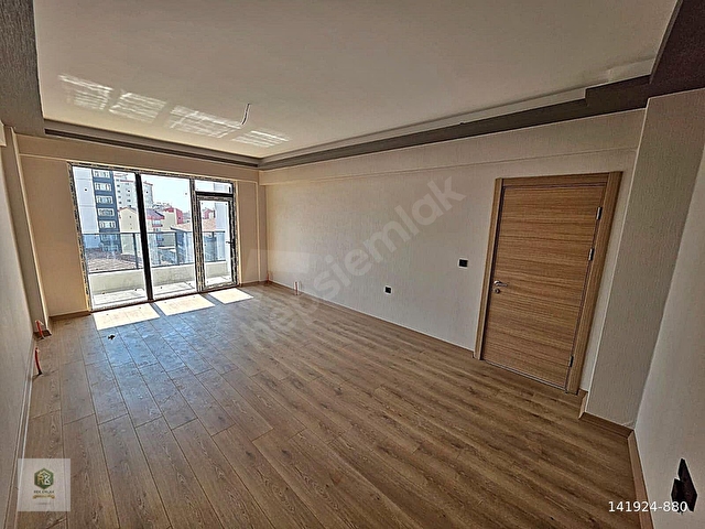 YENİMAHALLEDE CADDE YANI MANZARALI SIFIR 3+1 GENİŞ DAİRE - Görsel 3