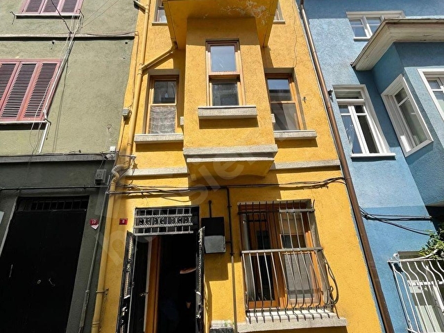 BALAT SATILIK MÜSTAKİL BİNA