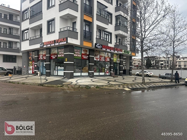 ATATÜRK CADDESİNDE SATILIK 390 m2 KÖŞE BAŞI İSKANLI DÜKKAN - Görsel 25